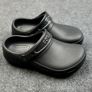 NWOT Crocs Bistro Clog Unisex Mens 4 Womens 6